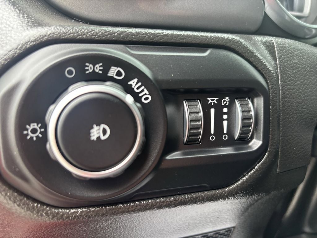 2022 Jeep Wrangler Willys