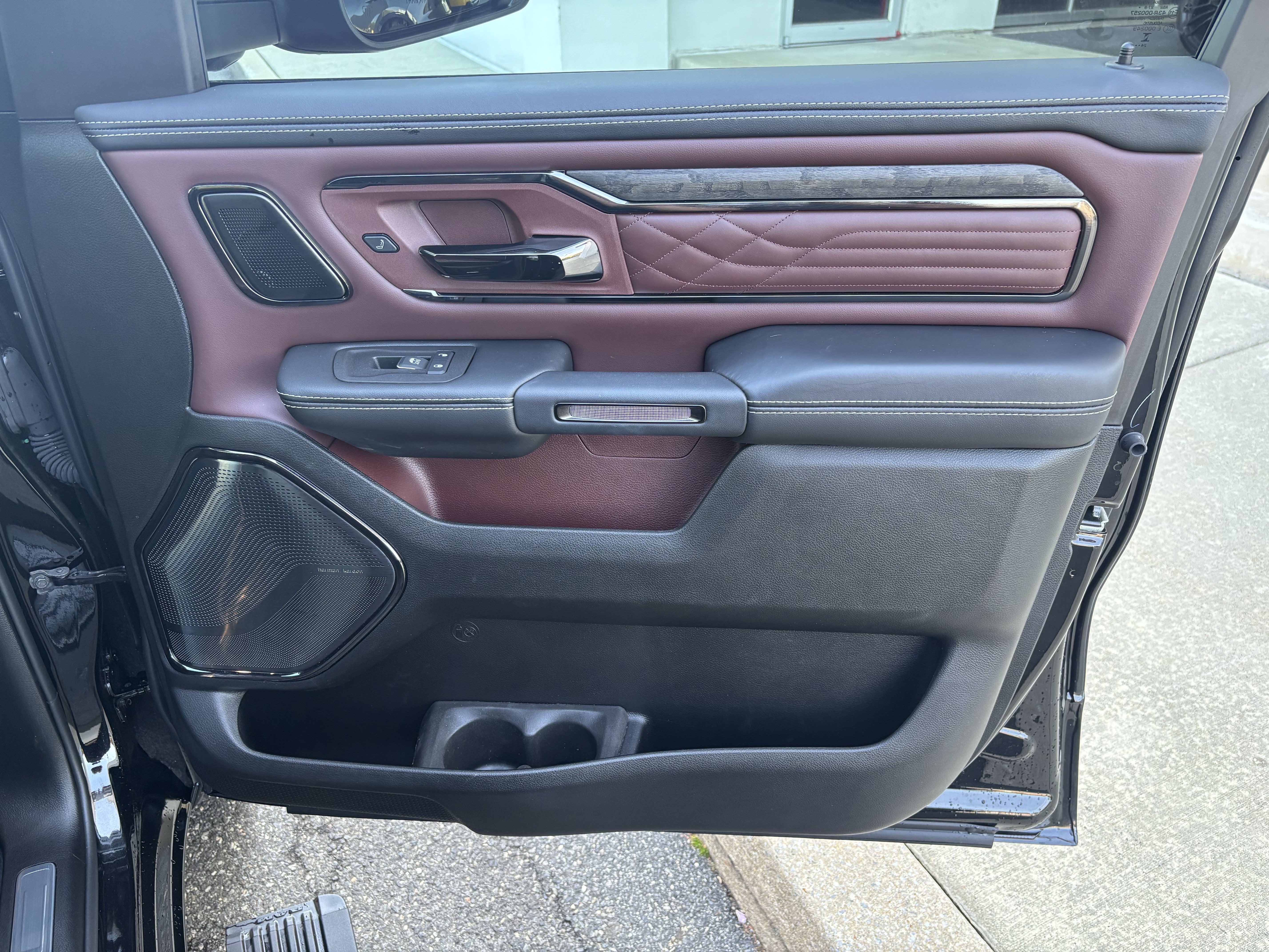2025 RAM 1500 Limited