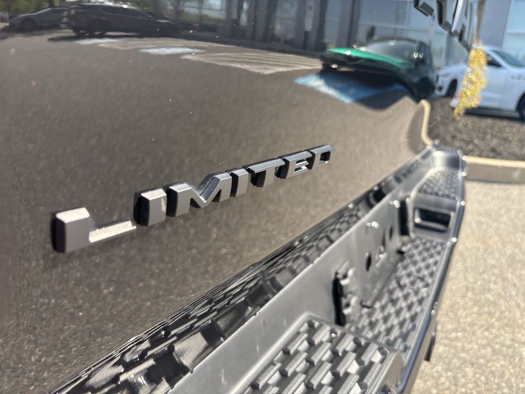 2025 RAM 1500 Limited