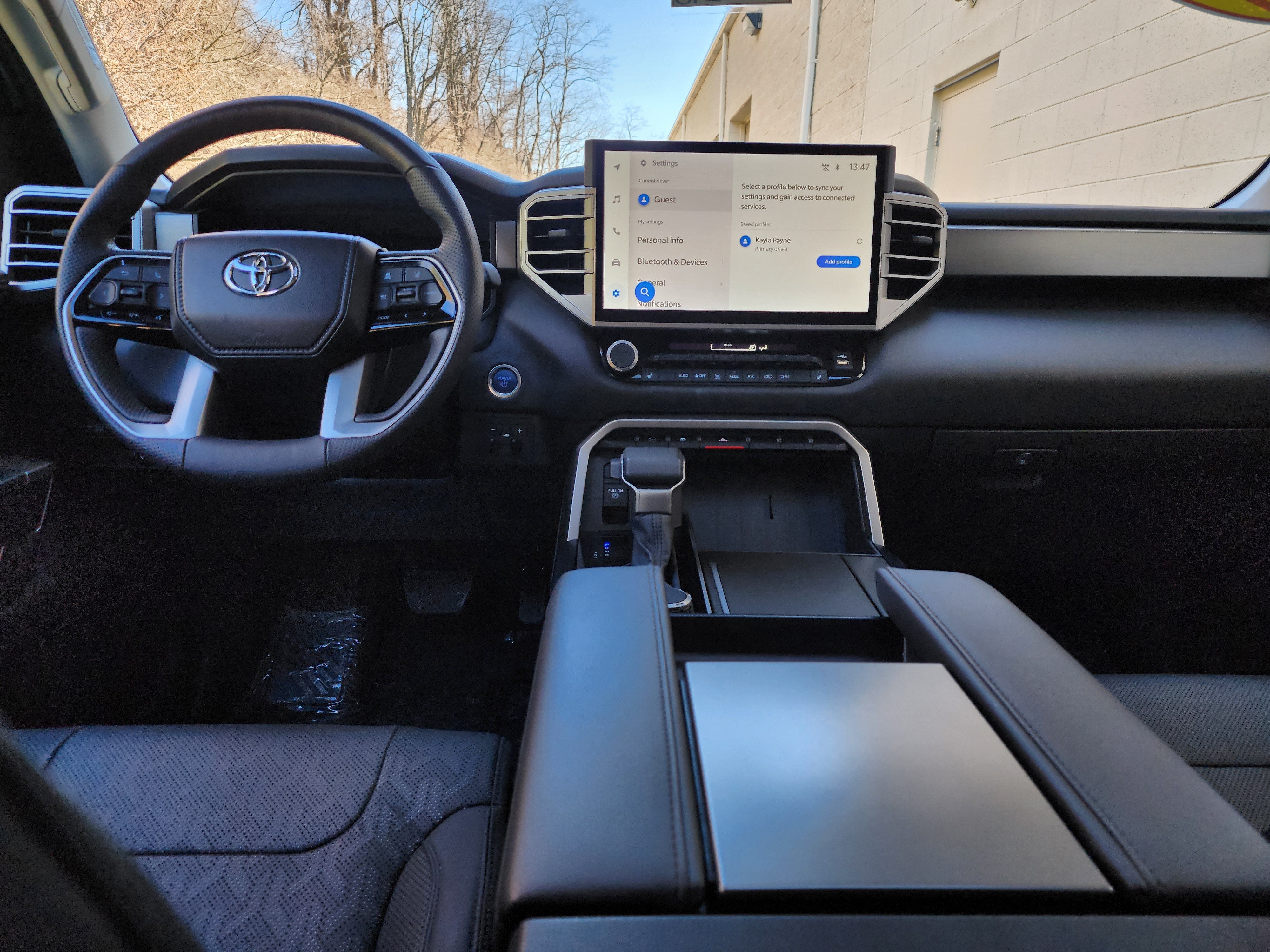2024 Toyota Sequoia SR5