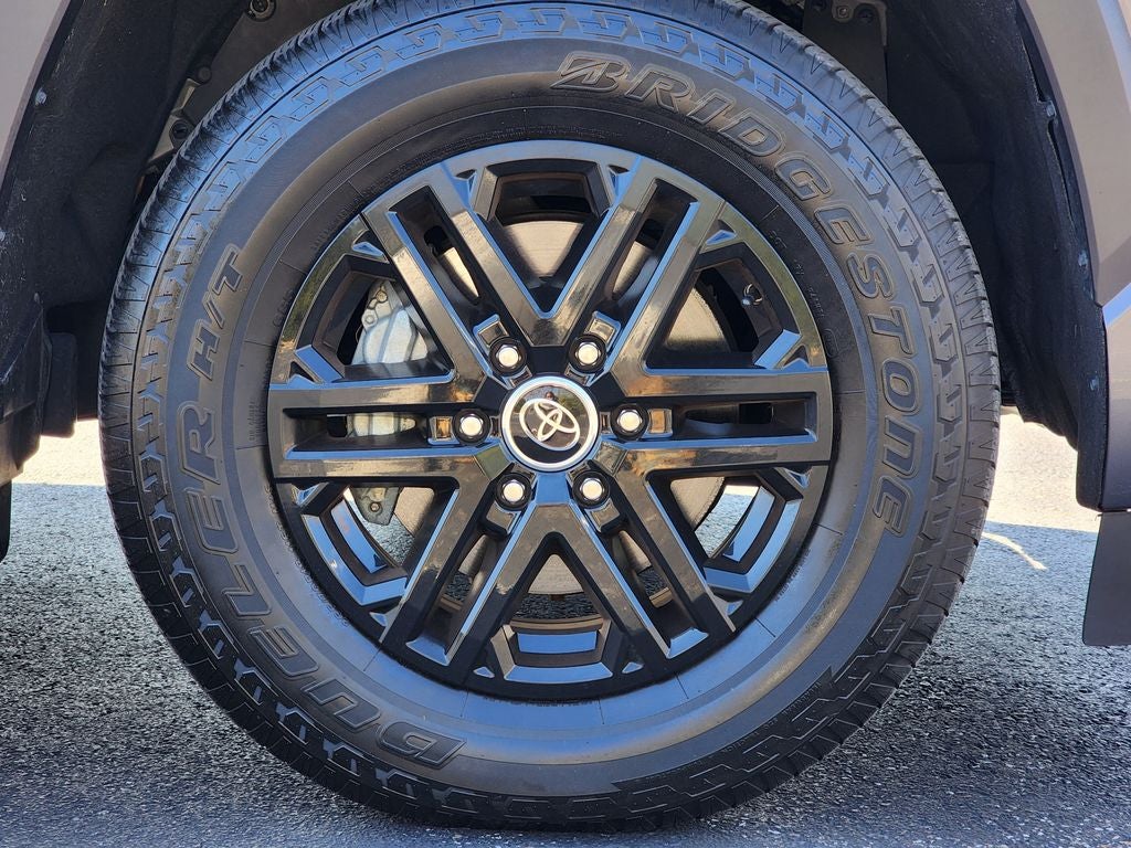 2024 Toyota Sequoia SR5