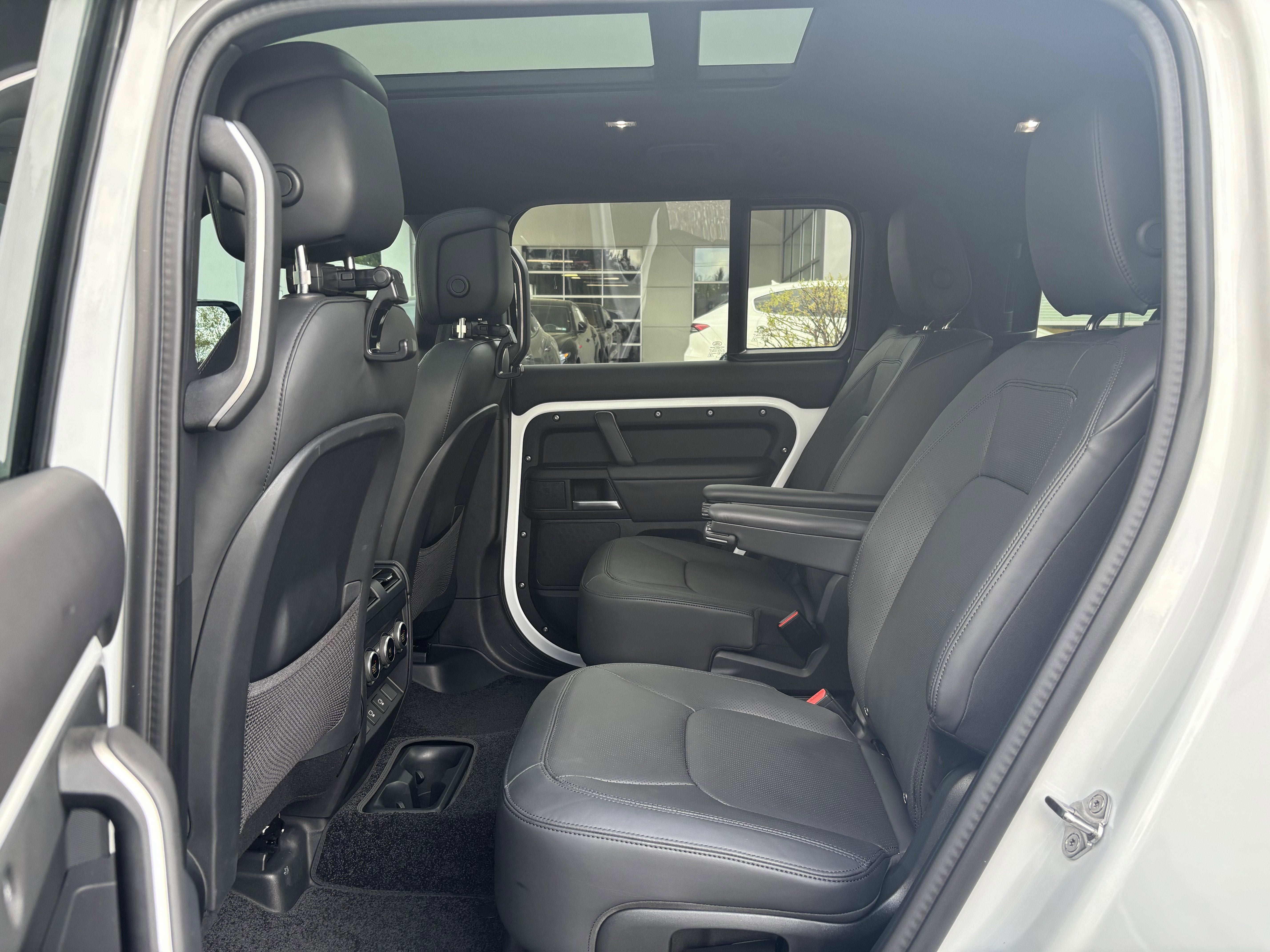 2025 Land Rover Defender 130 S