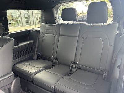 2025 Land Rover Defender 130 S