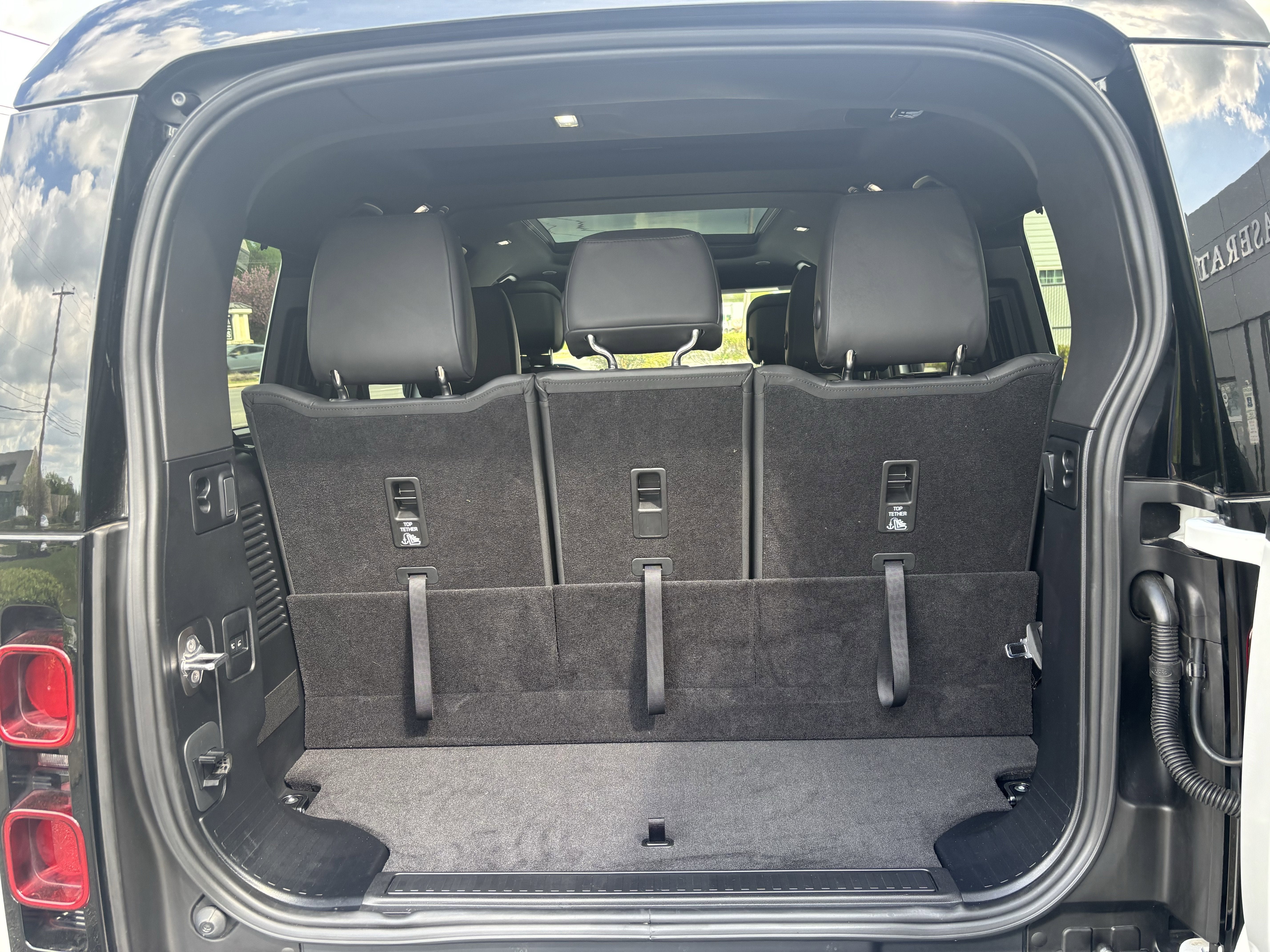 2025 Land Rover Defender 130 S