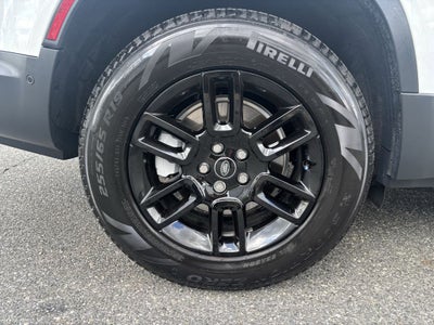 2025 Land Rover Defender 130 S