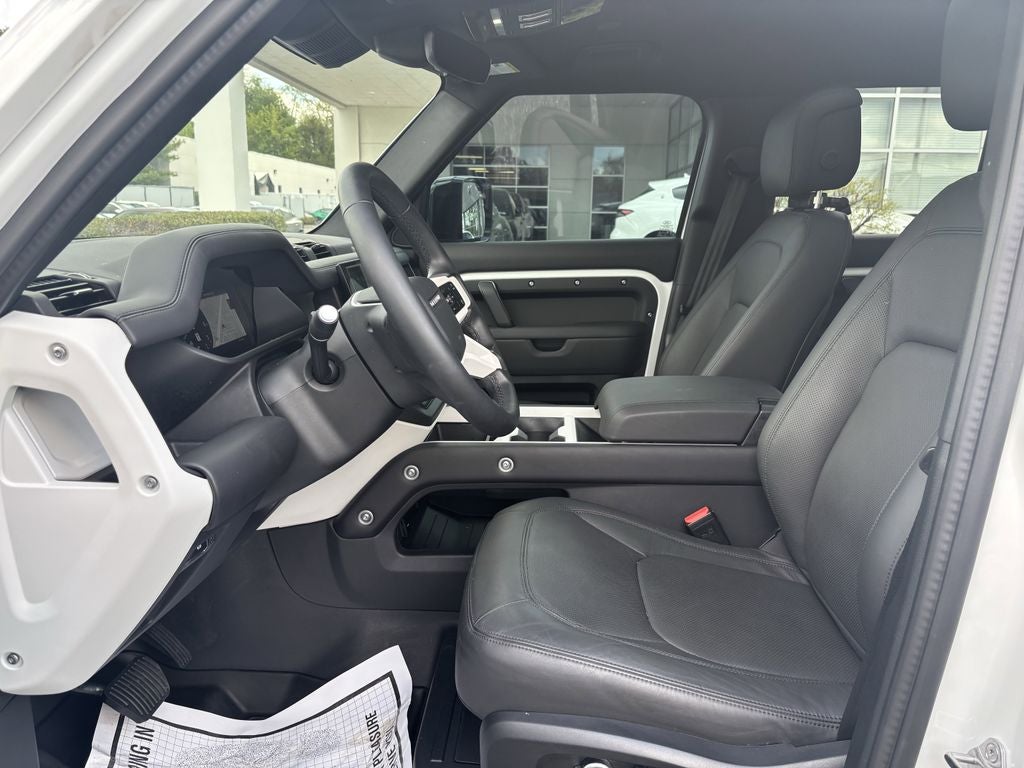 2025 Land Rover Defender 130 S