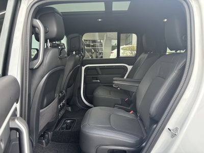 2025 Land Rover Defender 130 S