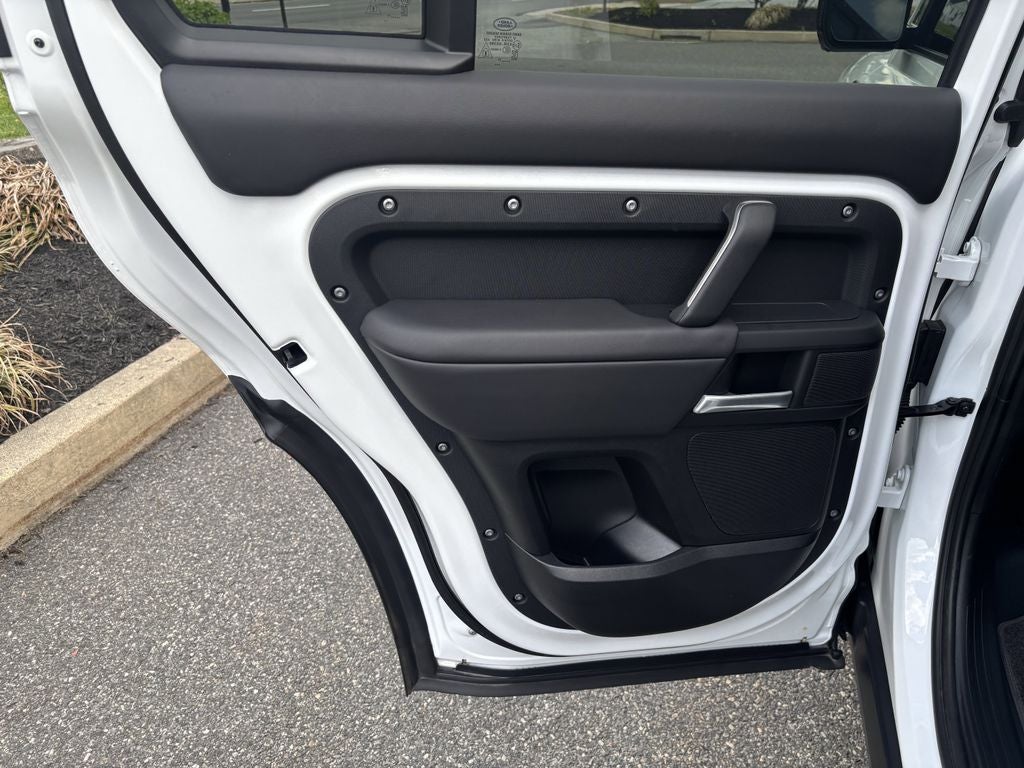 2025 Land Rover Defender 130 S