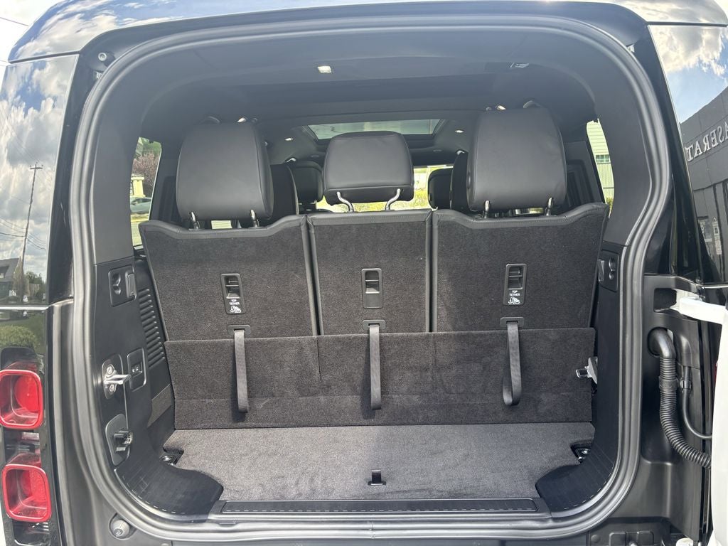 2025 Land Rover Defender 130 S