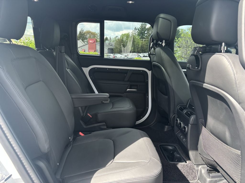 2025 Land Rover Defender 130 S