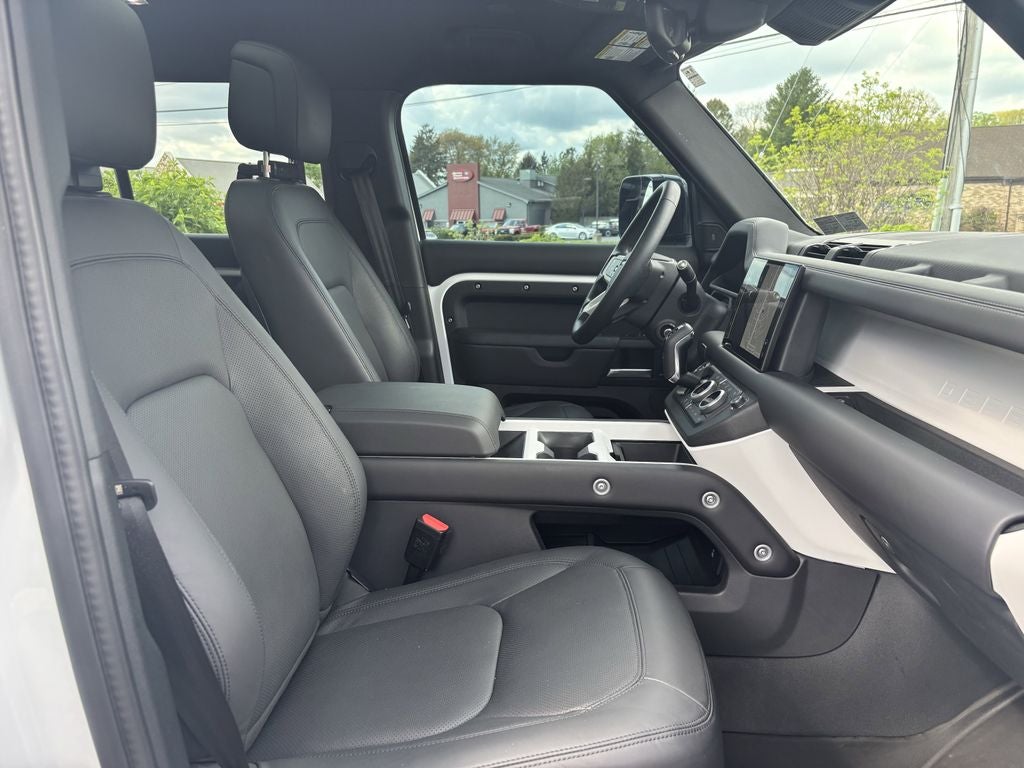 2025 Land Rover Defender 130 S