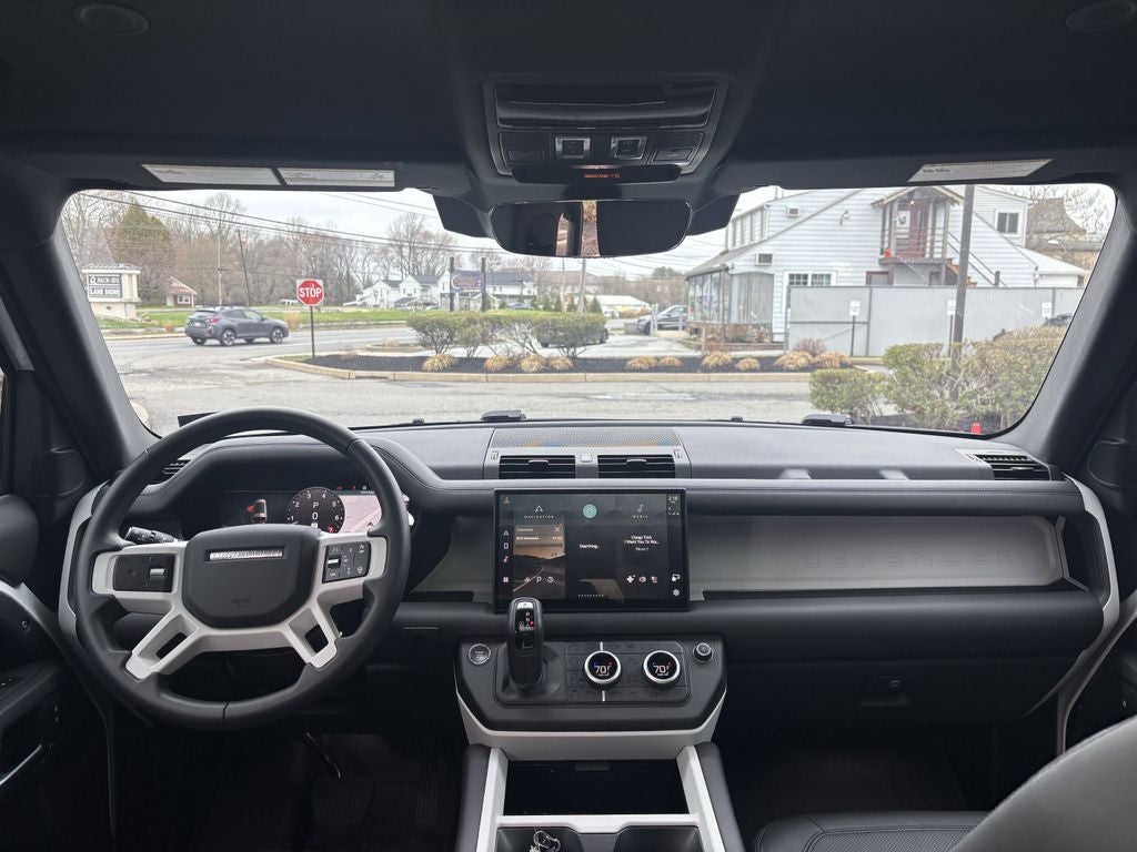 2025 Land Rover Defender 130 S