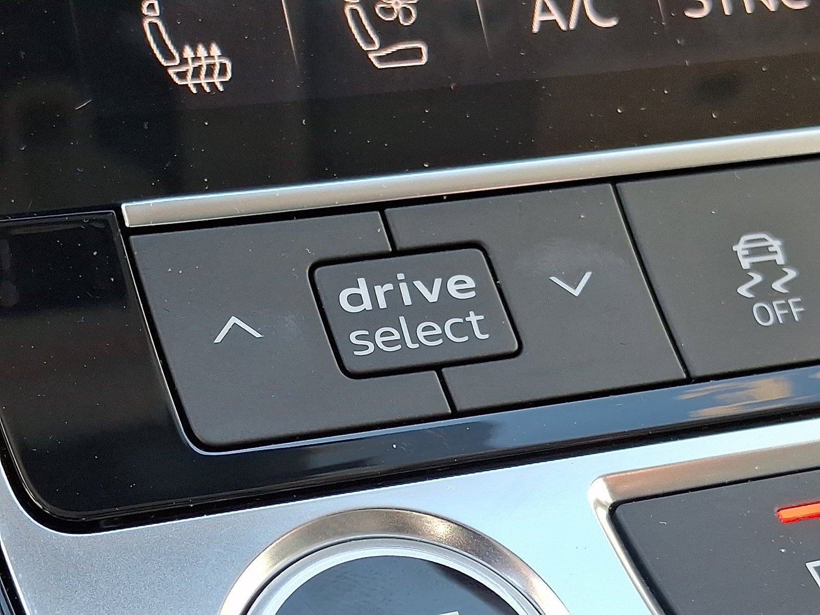 2025 Audi Q8 55 Premium Plus quattro