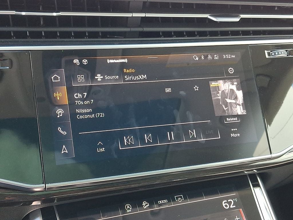 2025 Audi Q8 55 Premium Plus quattro