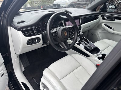 2024 Porsche Macan T