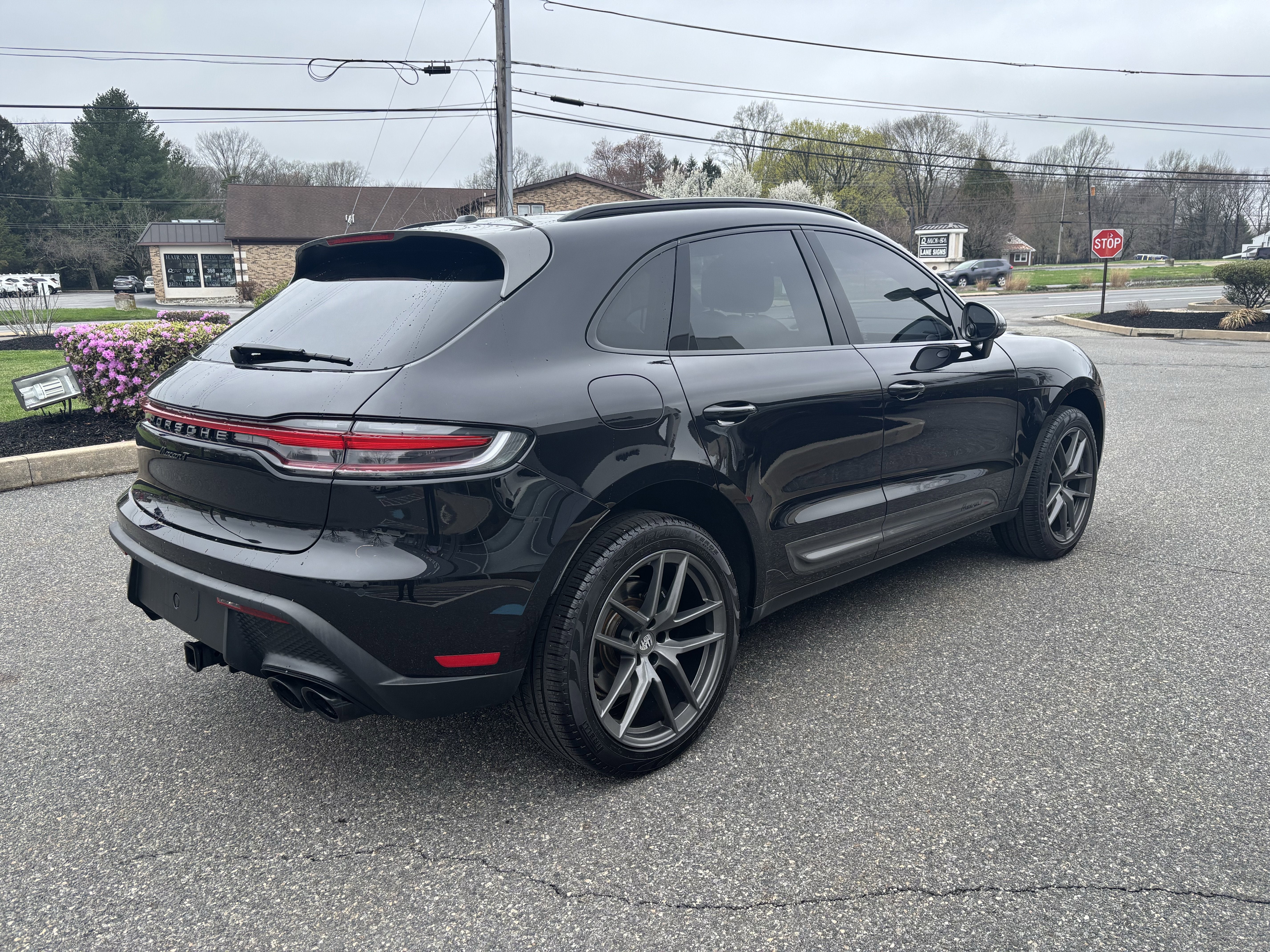 2024 Porsche Macan T