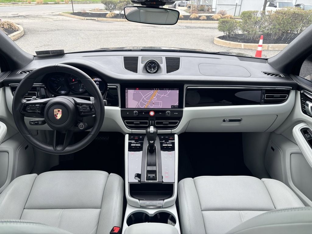 2024 Porsche Macan T