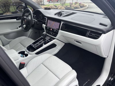 2024 Porsche Macan T