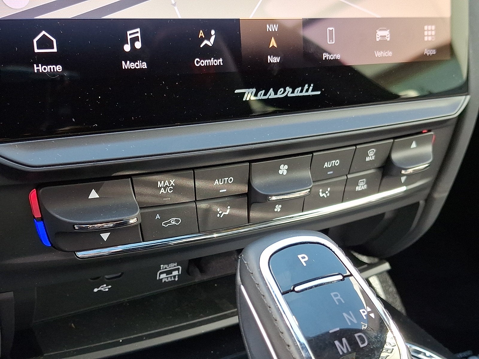 2024 Maserati Quattroporte Modena