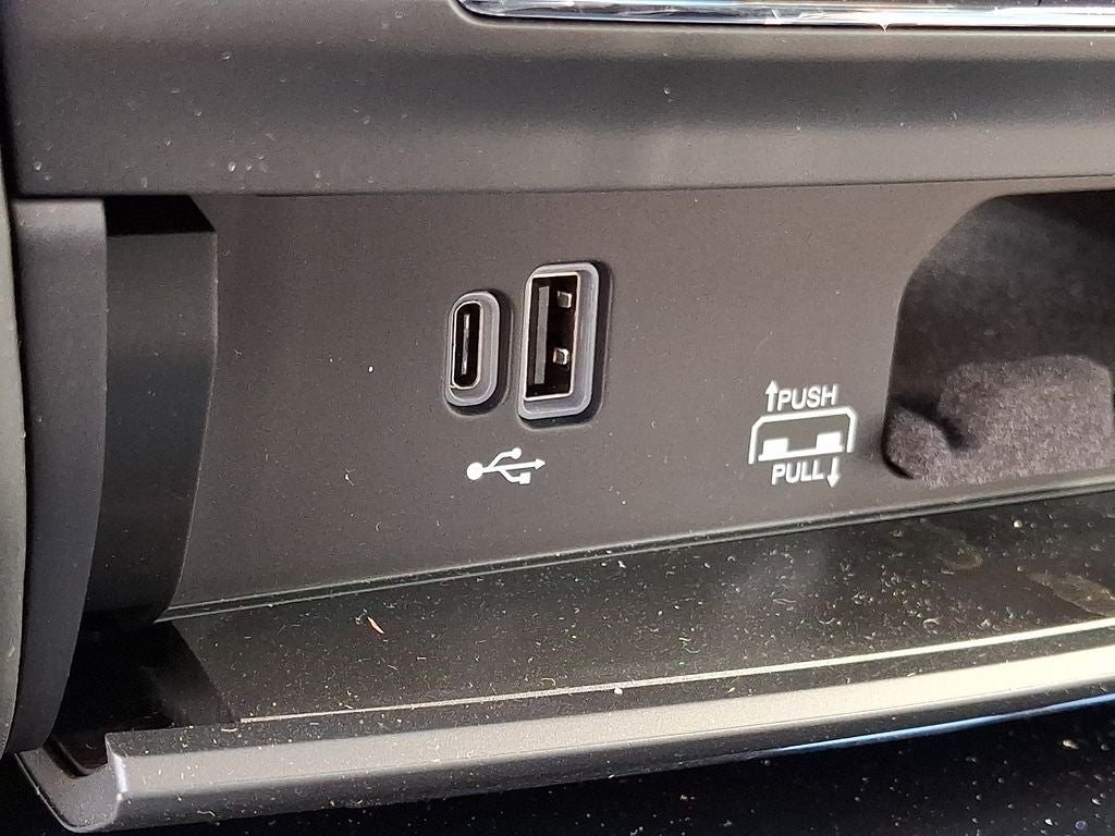 2024 Maserati Quattroporte Modena