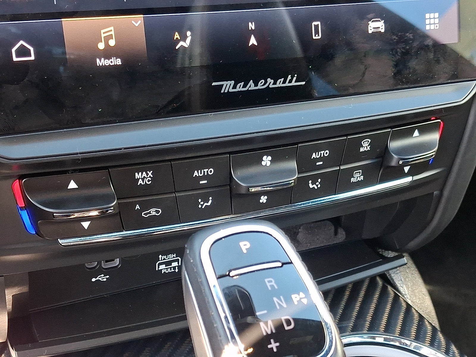 2024 Maserati Quattroporte Modena