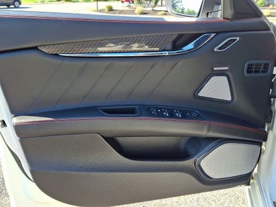 2024 Maserati Quattroporte Modena