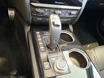2024 Maserati Quattroporte Modena