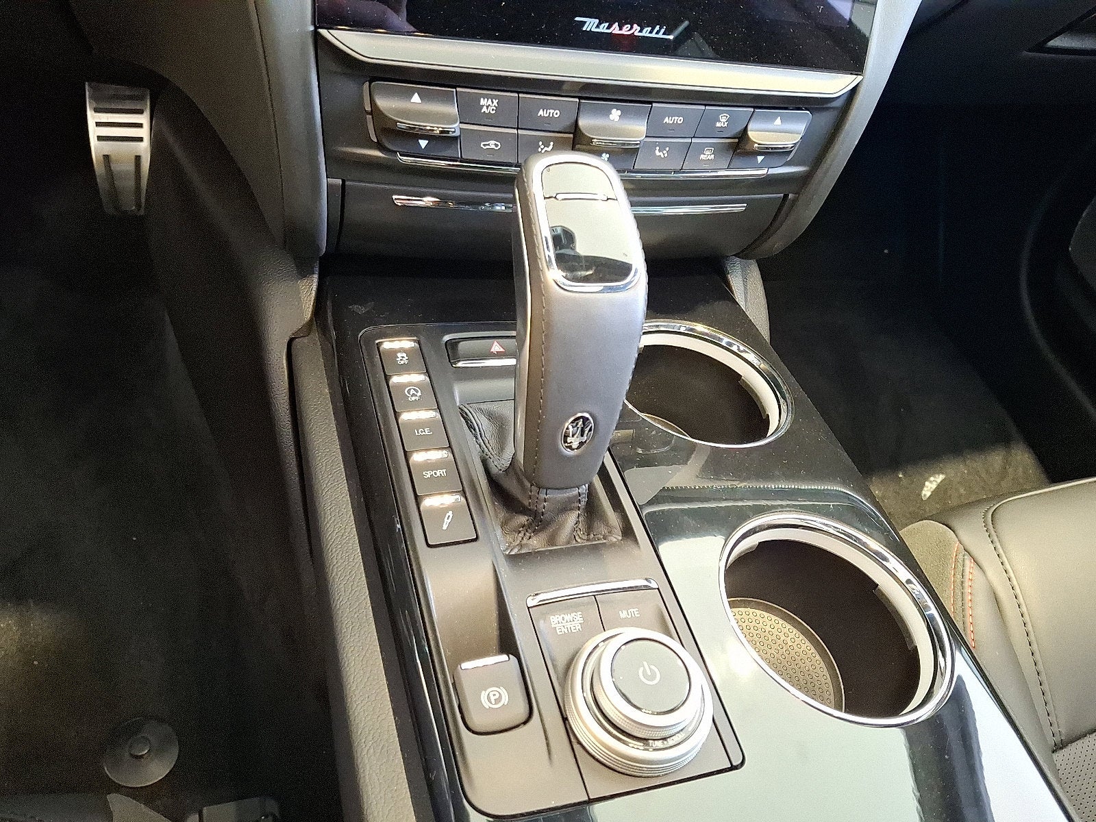 2024 Maserati Quattroporte Modena