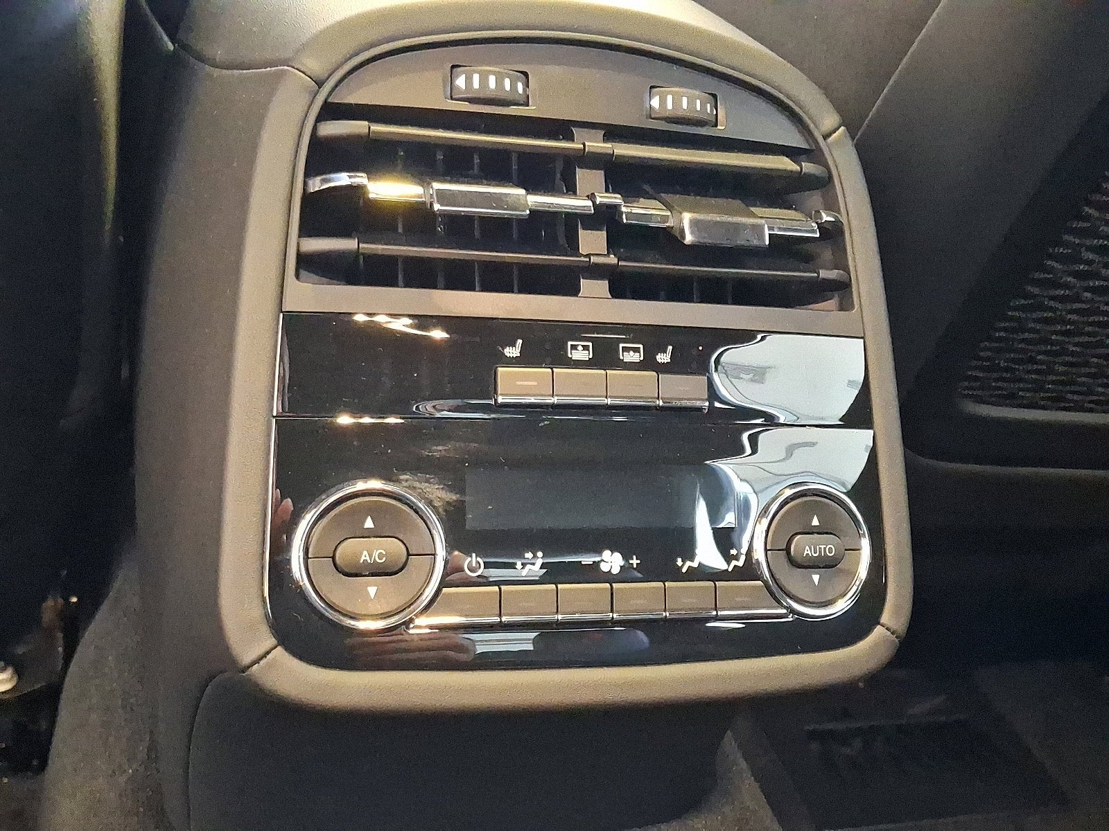 2024 Maserati Quattroporte Modena