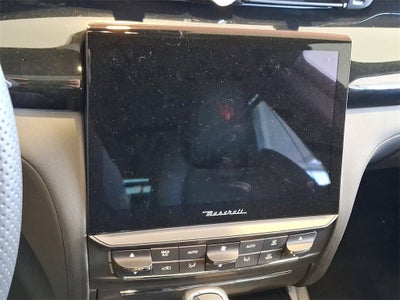 2024 Maserati Quattroporte Modena