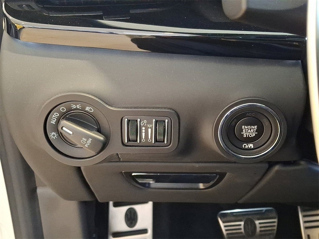 2024 Maserati Quattroporte Modena