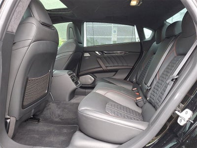 2021 Maserati Quattroporte Trofeo