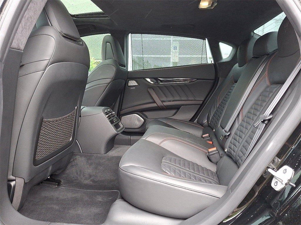 2021 Maserati Quattroporte Trofeo