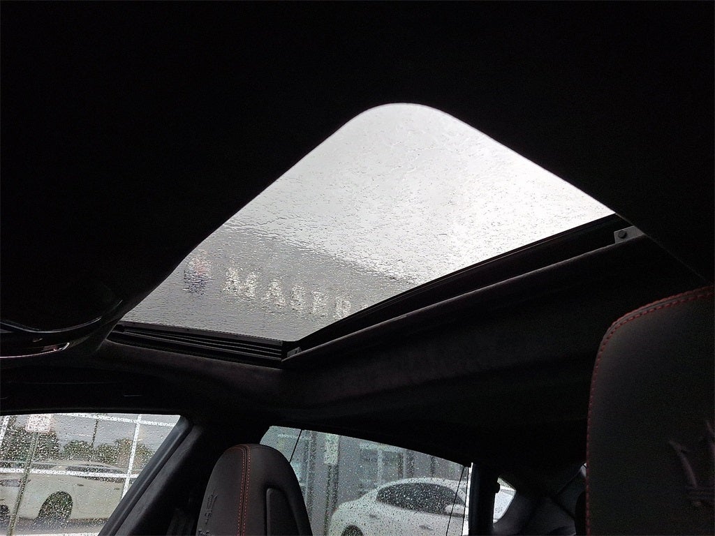 2021 Maserati Quattroporte Trofeo