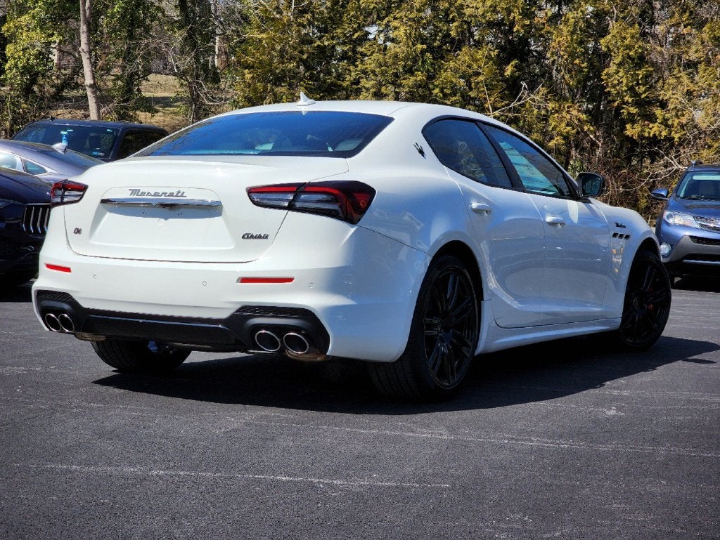 2024 Maserati Ghibli Modena