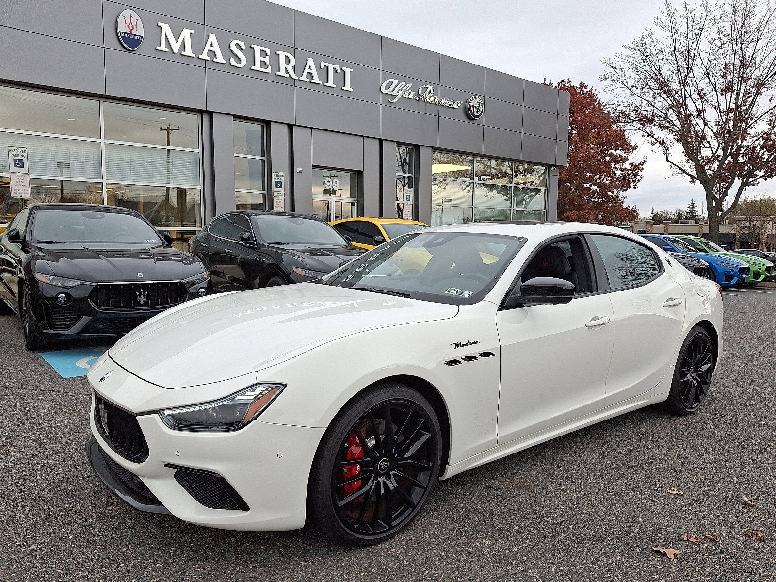 2024 Maserati Ghibli Modena