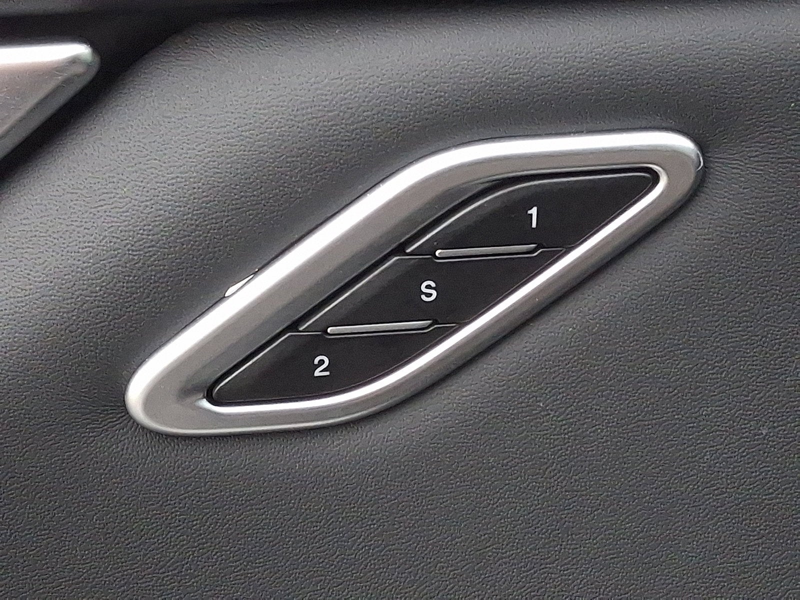 2024 Maserati Ghibli Modena