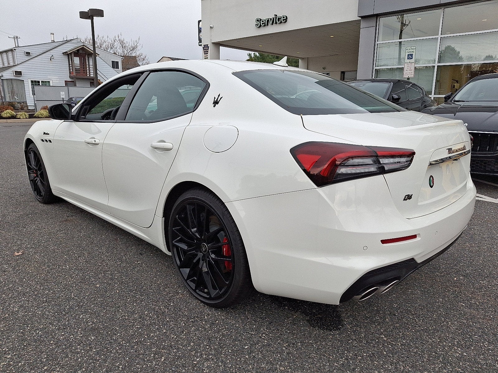2024 Maserati Ghibli Modena