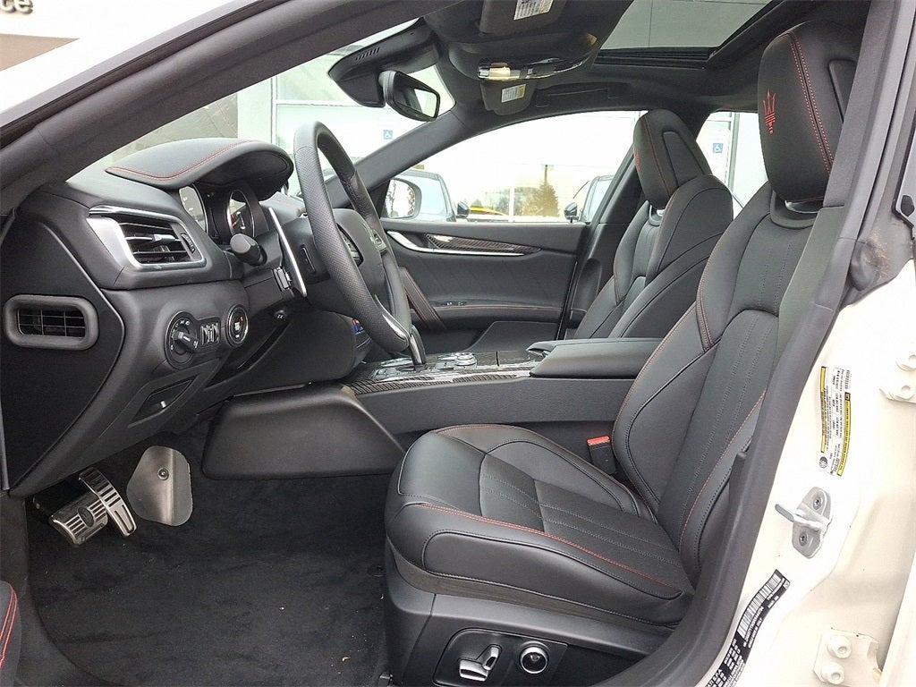 2024 Maserati Ghibli Modena