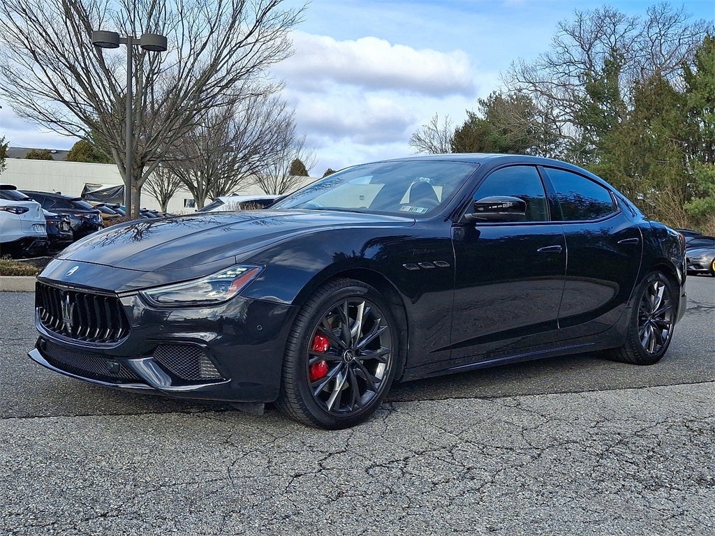 2022 Maserati Ghibli Modena Q4