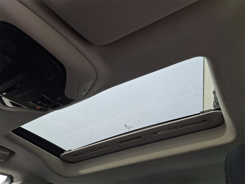 2021 Maserati Ghibli Trofeo