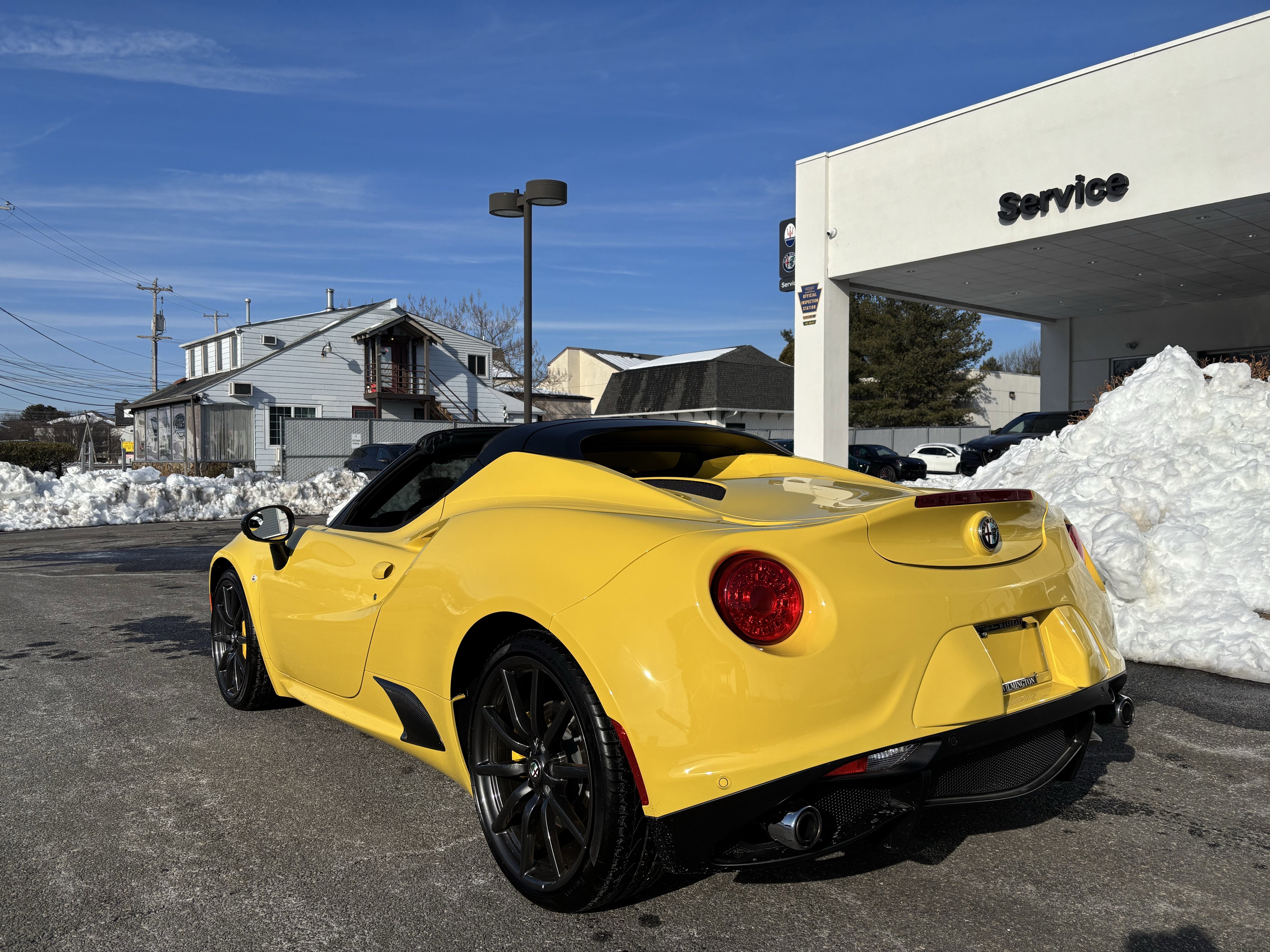 2016 Alfa Romeo 4C Base