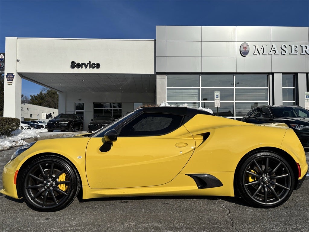 2016 Alfa Romeo 4C Base