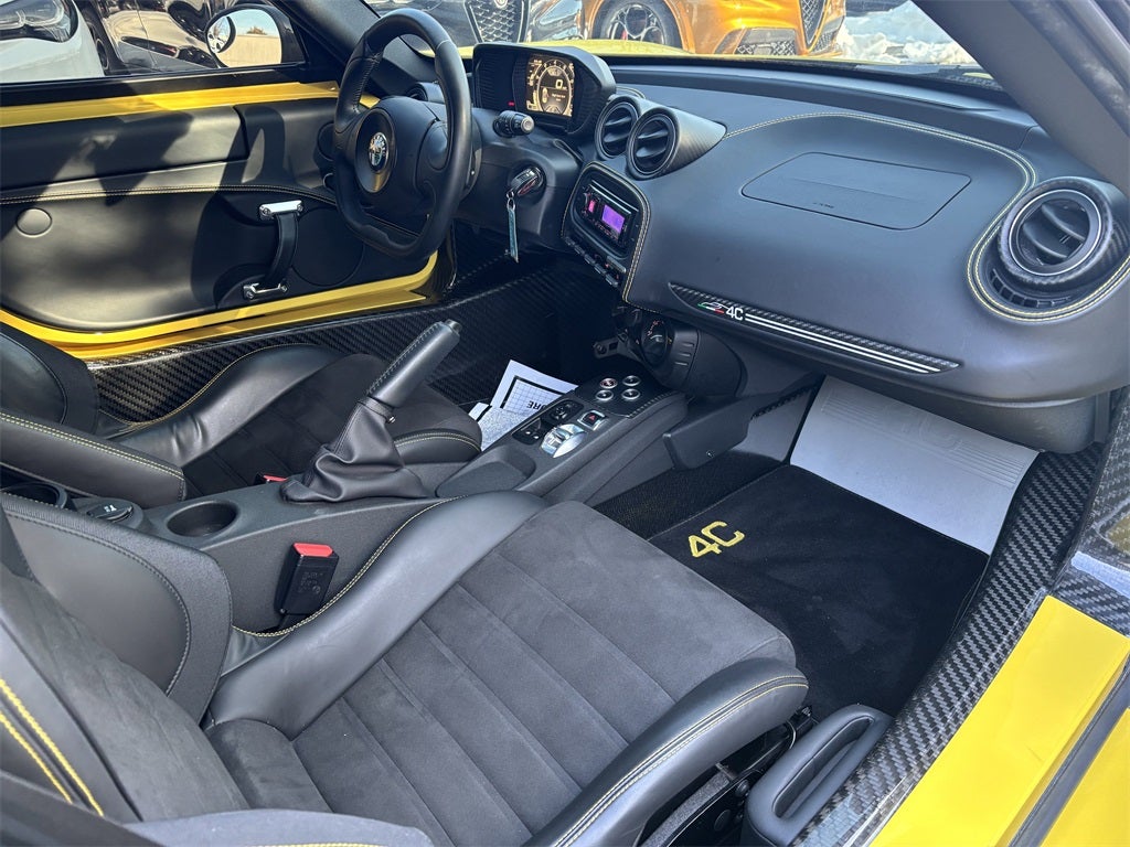 2016 Alfa Romeo 4C Base