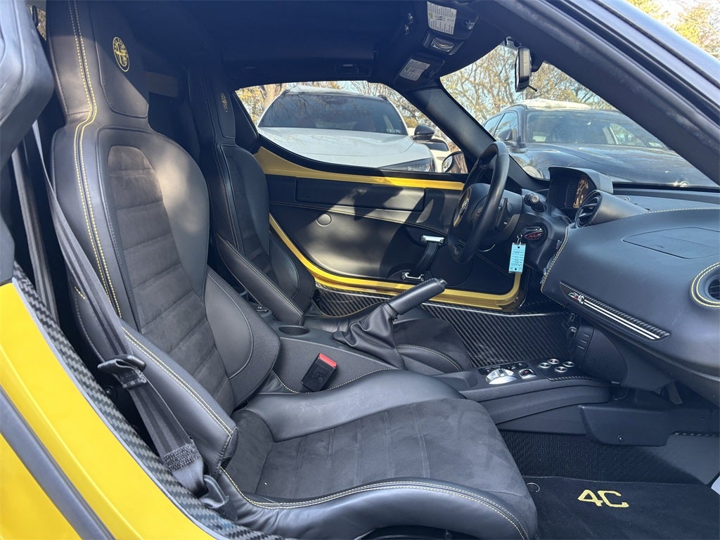 2016 Alfa Romeo 4C Base