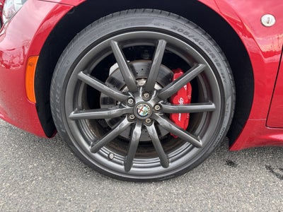 2016 Alfa Romeo 4C Base