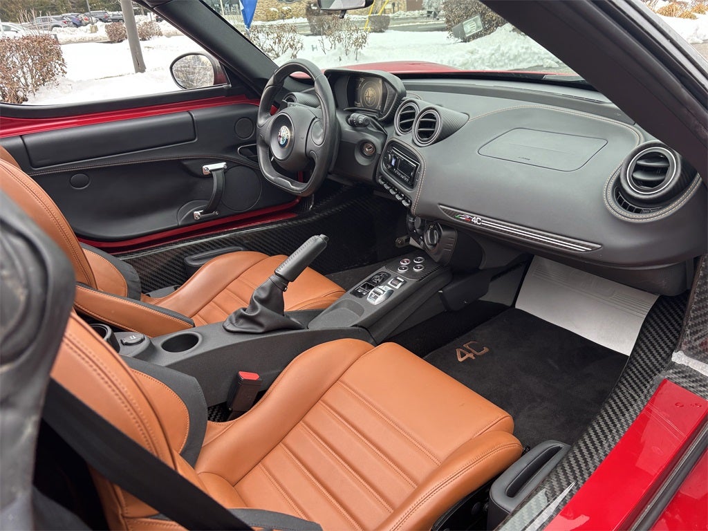 2016 Alfa Romeo 4C Base