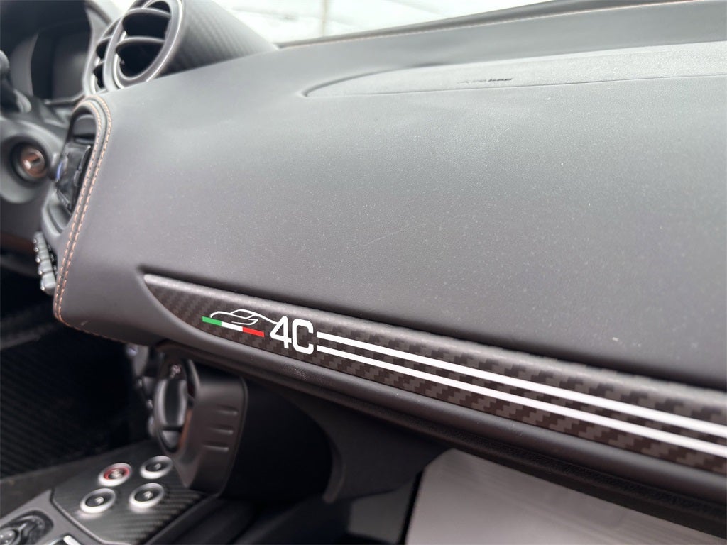 2016 Alfa Romeo 4C Base