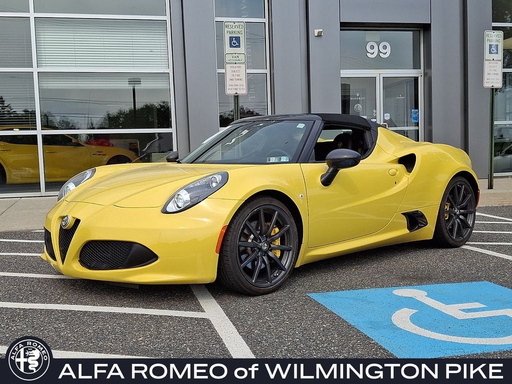 2015 Alfa Romeo 4C Base