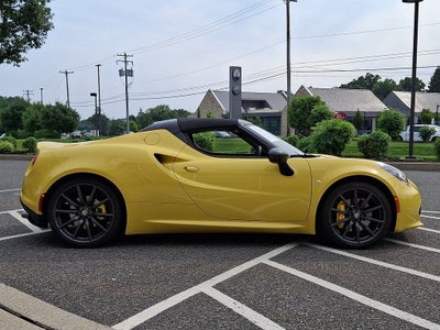 2015 Alfa Romeo 4C Base